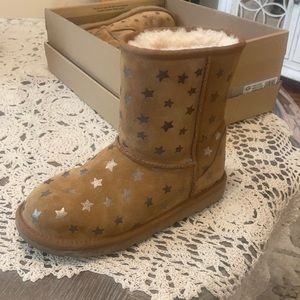 UGG kids classic short ll stars boots
